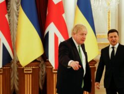 Ukraina dapat Bantuan Paket Militer dan Ekonomi dari Inggris