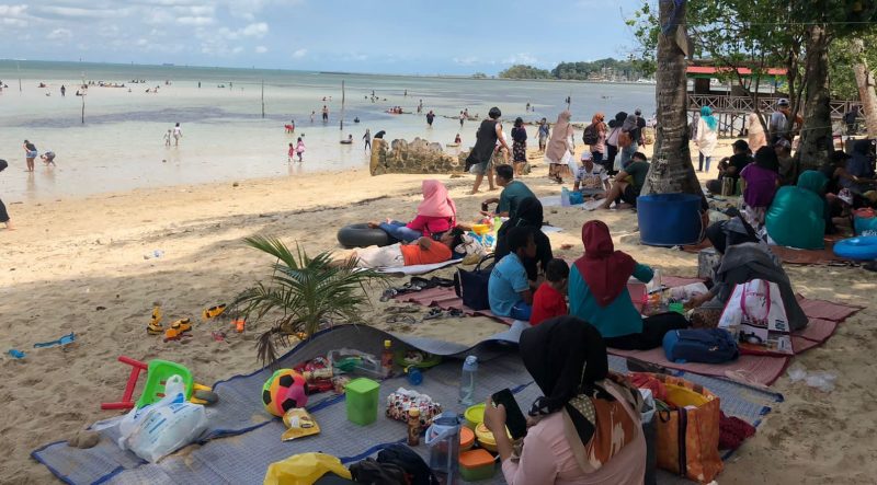 Pantai Corner Nongsa Dipadati Pengunjung saat Libur Imlek 2022