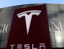 Masalah Pencairan Kaca Depan, Tesla Tarik 26.681 Unit Mobil di AS