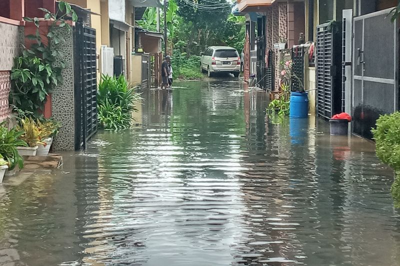 Sejumlah Wilayah di Kota Serang Terendam Banjir, 2 Orang Meninggal Dunia
