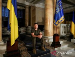 Presiden Ukraina Zelenskyy Minta Bantuan Militer Lebih Banyak ke NATO 