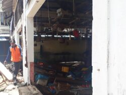 Pasar KUD Tanjungpinang Ambruk Lagi, Petugas Kocar-kacir Selamatkan Diri