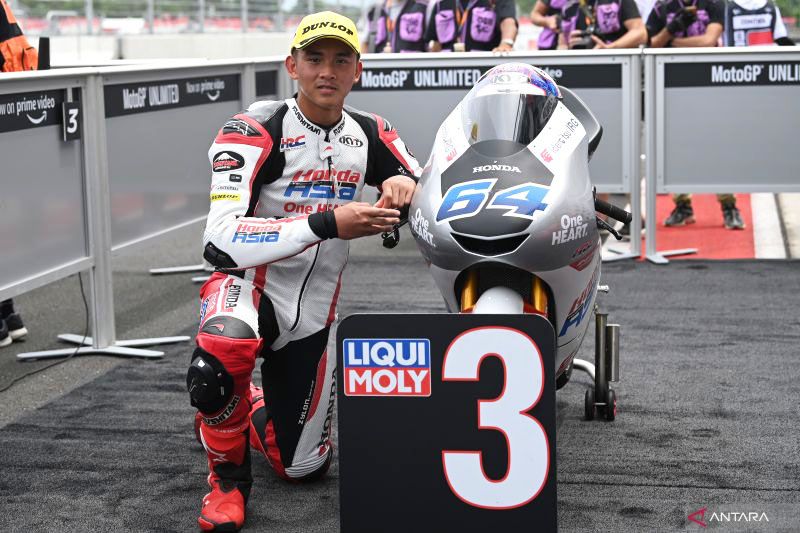 Dennis Fogia Juara, Mario Aji Finis ke-14 Moto3 Mandalika