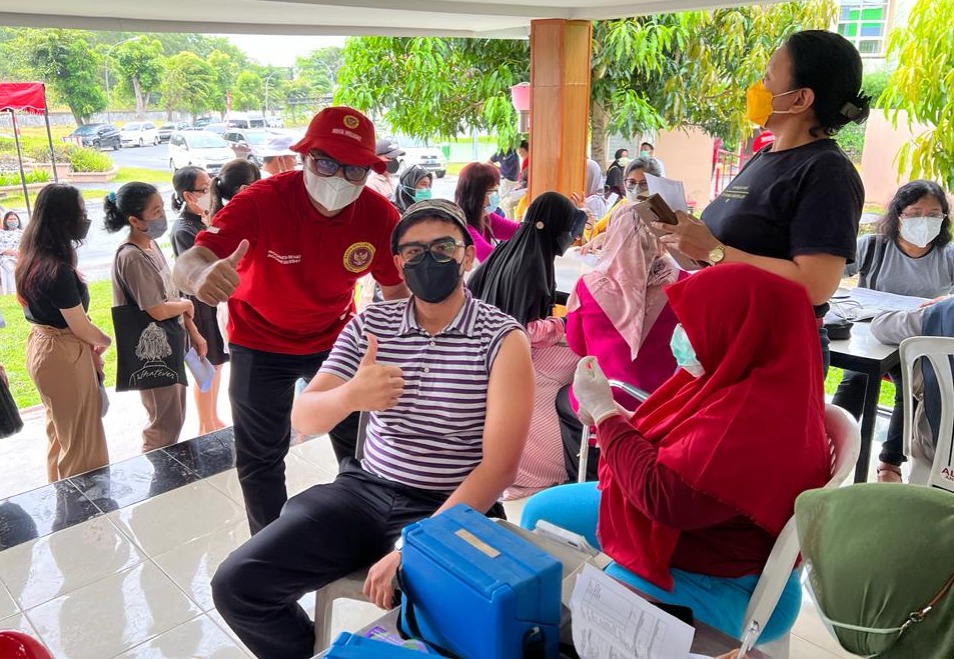Kejar Terget, Binda Kepri dan Dinkes Gencar Gelar Vaksinasi COVID-19 di Batam