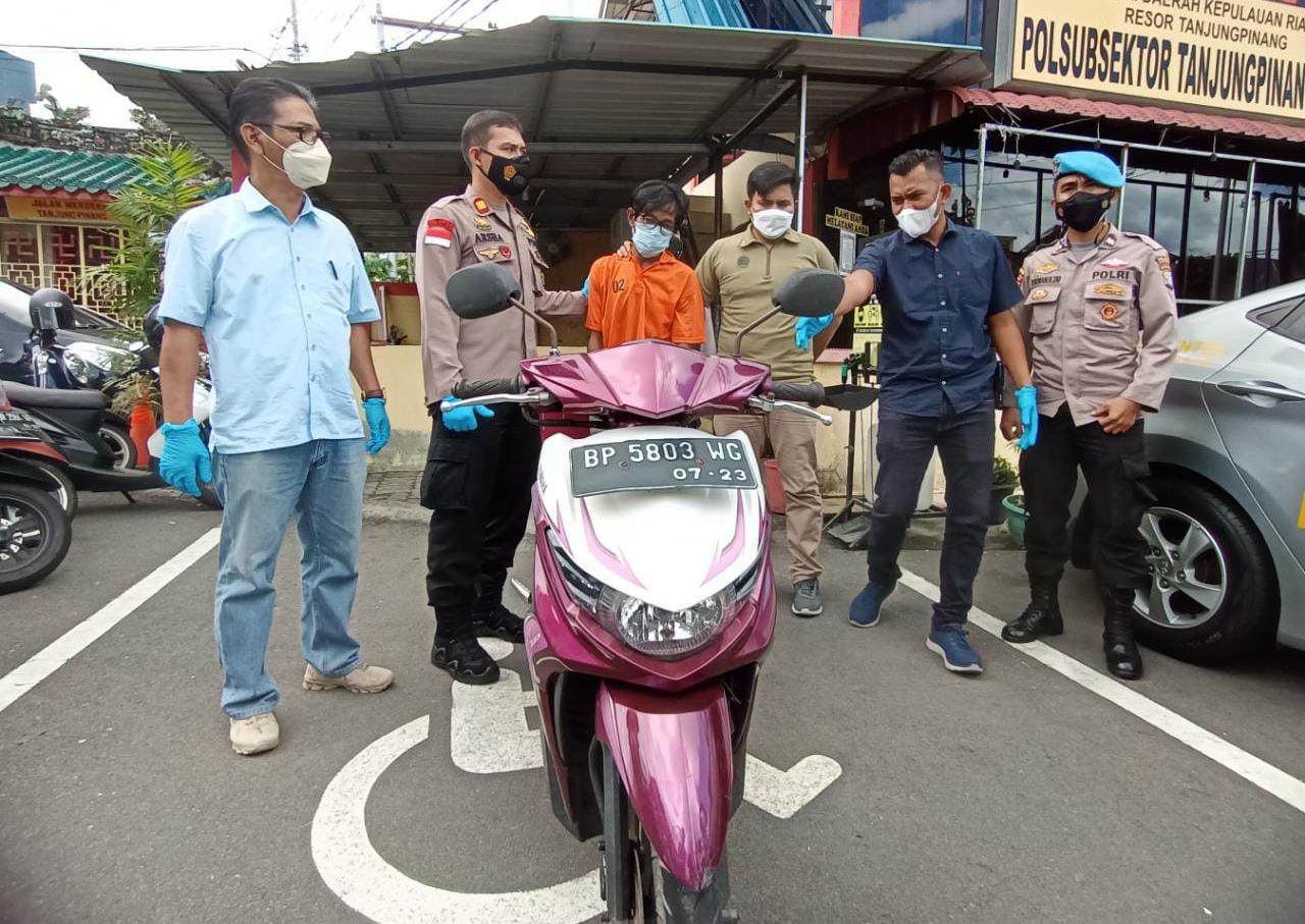 Polisi Bekuk Pria Gelapkan Motor Tukang Ojek di Tanjungpinang