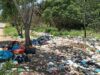 Sampah Berserakan di Jalan Lintas Tanjungpinang-Kijang
