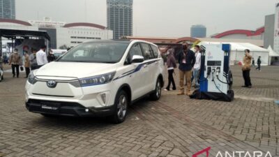 Toyota Pamerkan Kijang Innova Listrik di IIMS Hybrid 2022