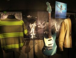 Gitar Favorit ‘Kurt Cobain’ Fender Mustang 1969 akan Dilelang