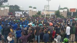 Polisi Tangkap Dua Orang Bawa Sajam saat Unjuk Rasa Mahasiswa di DPR RI