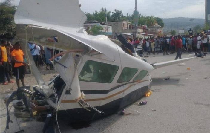 Pesawat Jatuh di Jalanan Padat Ibu Kota Haiti, 6 Orang Tewas