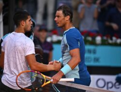 Alcaraz Bertemu Djokovic di Semifinal Tenis Madrid Open Usai Kalahkan Nadal