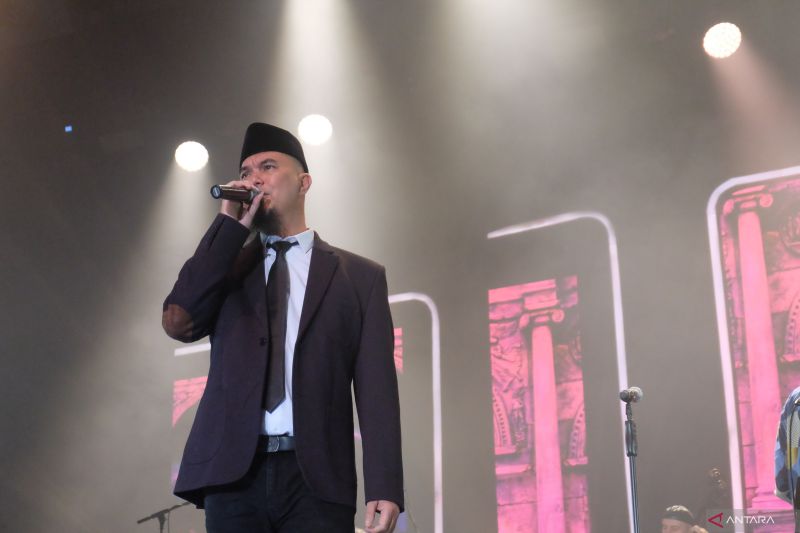 Sempat Salah Lirik, Ahmad Dhani Meriahkan BNI Java Jazz Festival 2022