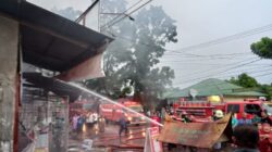 7 Toko di Padang Terbakar Diduga karena Korsleting Listrik