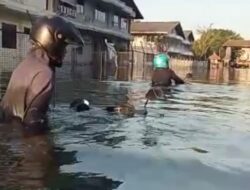 Kawasan Pelabuhan Tanjung Emas Semarang Lumpuh karena Terendam Banjir Rob
