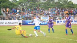 Persib Bandung Bantai Batam Renggali 10-0, David da Silva Hattrick
