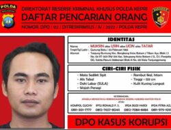 POPULER SEPEKAN: Polisi Beri Hadiah Rp10 Juta Tangkap Buronan, Polemik Ansar-Rudi