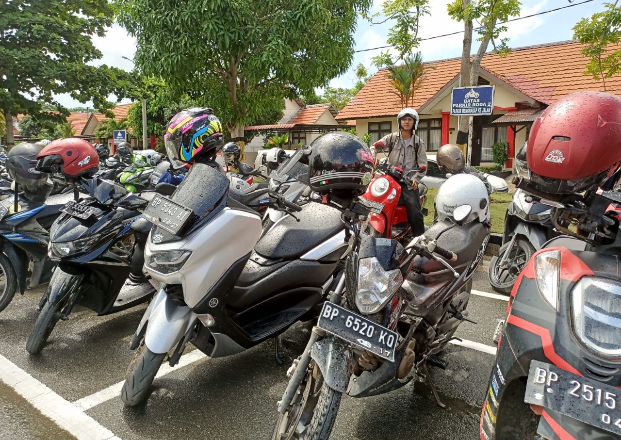 Pemerintah Provinsi Kepulauan Riau (Pemprov Kepri) kembali melakukan pemutihan pajak kendaraan dan penghapusan denda hingga 100 persen