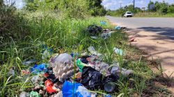 Sampah Berserakan di Jalan Sei Timun Menuju Korem dan Kantor Kejati Kepri