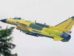 China Kembangkan Varian Baru Pesawat Tempur Chengdu J-10CY