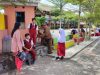 Hari Pertama Sekolah, Wali Murid Rela Menunggu Sang Anak Hingga Jam Pulang
