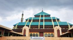 Masjid Raya Batam Center Gelar Salat Jumat Terakhir Sebelum Direnovasi