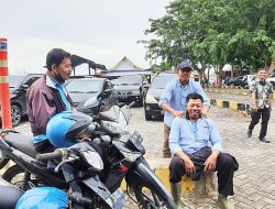 Tukang Ojek Duduk Melamun 11 Jam di Pangkalan Tanpa Penumpang