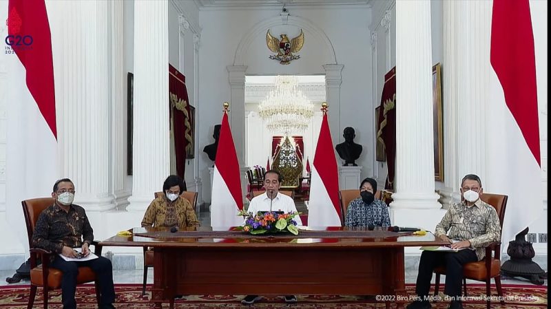 Sah! Jokowi Naikkan Harga BBM Subsidi, Ini Harganya