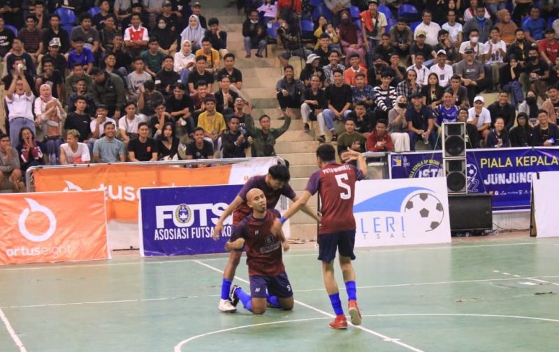 Putu Warok Juara Istana Cup Futsal Piala Kepala BP Batam