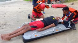 Basarnas Natuna Selamatkan Tiga ABK KM Yaser yang Tenggelam di Perairan Pantai Tanjung