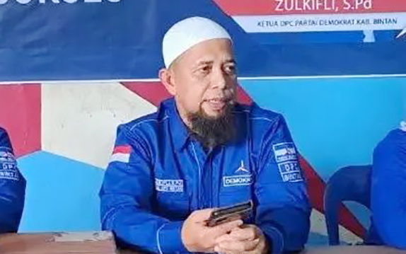 Ketua DPC Demokrat Bintan Zulkifli.