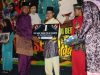 Husin Majid Serahkan Hadiah Kepada Pemenang Pentas Seni Pulau Midai 2022