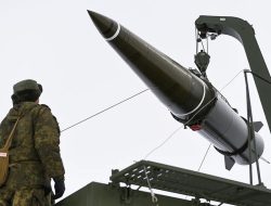 Perang Ukraina Makin Ngeri, Rusia Isyaratkan Pakai Senjata Nuklir