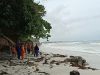 Petugas Gabungan Siaga Awasi Pengunjung Pantai Trikora Bintan