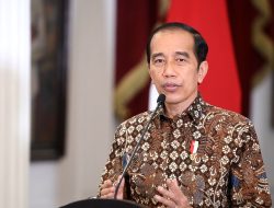 Jokowi Beri Sinyal UKT PTN Naik Tahun Depan