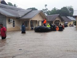 Banjir di Ranai Natuna Setinggi Perut Orang Dewasa, Warga Terpaksa Dievakuasi