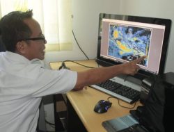 Warga Pesisir Karimun Diminta Waspada Banjir Rob Jelang Tahun Baru