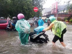 Tiga Warga Semarang Tewas Kena Setrum saat Banjir