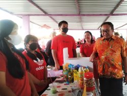 Bazar Imlek Jadi Ajang Mengenalkan Wirausaha kepada Pelajar