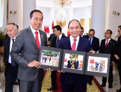 Presiden Vietnam Nguyen Xuan Phuc Undur Diri