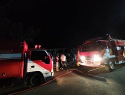 Ayam Geprek Jalan Basuki Rahmat Tanjungpinang Terbakar