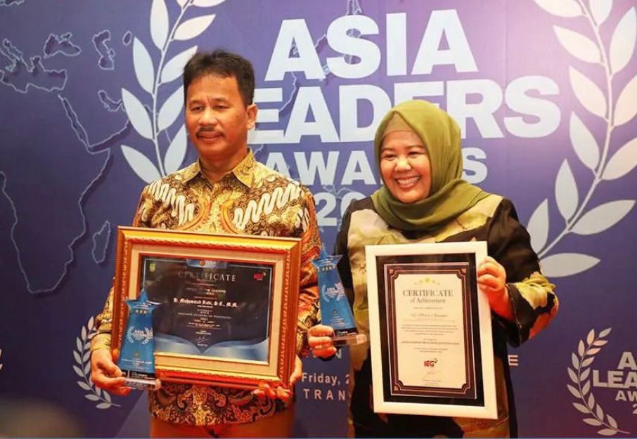 Wali Kota/Kepala BP Batam Muhammad Rudi dan Wagub Kepri Marlin Agustina di acara Asia Leader Awards yang digelar di Trans Resort, Bali, Jumat (24/2). (Foto: Istimewa)