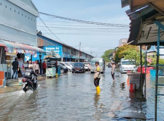 Banjir Rob Tanjung Uban
