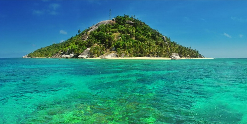 Pulau Semiun Natuna