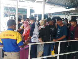 Arus Balik Mudik H+2 Idulfitri di Pelabuhan Tanjungbalai Karimun Mulai Padat