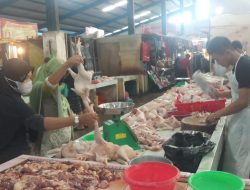 Stok Daging Sapi dan Ayam di Karimun hingga Idul Fitri 2023 Cukup