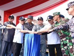 Laksdya TNI Aan Kurnia Didampingi Gubernur Kepri Ground Breaking Pembangunan Dermaga Bakamla di Batam