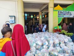 Gubernur Kepri Bagikan 1.982 Paket Sembako kepada Warga Tanjungpinang
