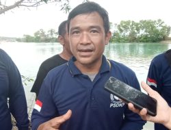 Nelayan Kampung Melayu Mulai Melaut Setelah Lautnya Tercemar Limbah Minyak Hitam