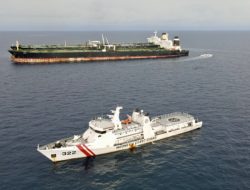 Bakamla RI Tangkap 2 Kapal Tanker Berbendera Iran dan Kamerun di Laut Natuna