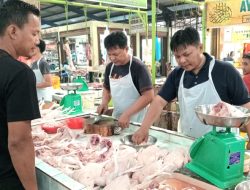 Sepekan Terakhir Harga Ayam Tembus Rp42 Ribu Per Kg di Pasar Bintan Centre